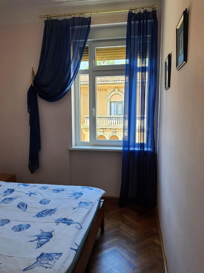 Family Apartment Center Opatija Extérieur photo
